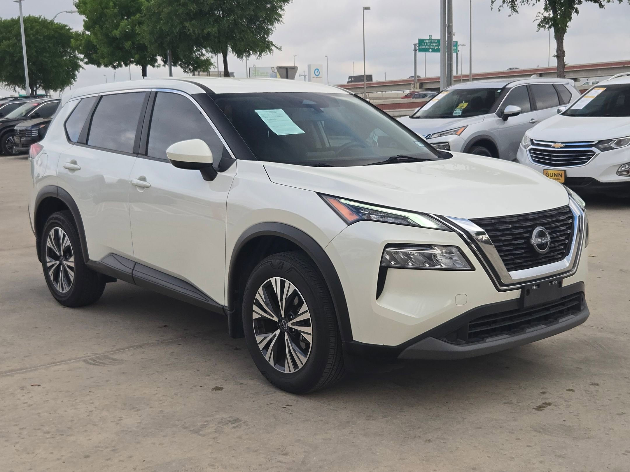 Used 2023 Nissan Rogue SV