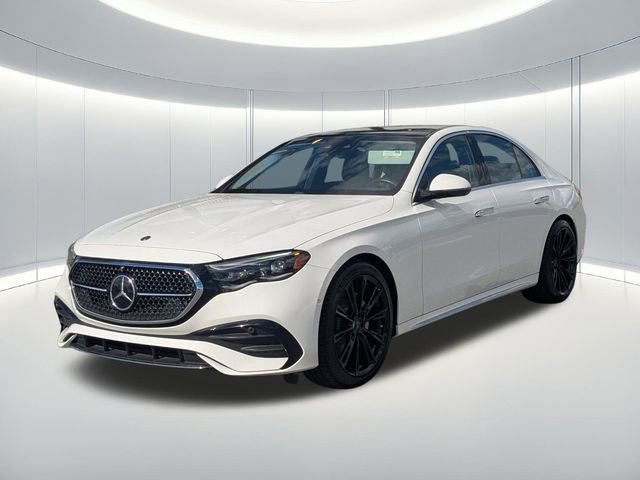 Used 2025 Mercedes-Benz E 350 4MATIC Sedan image 2