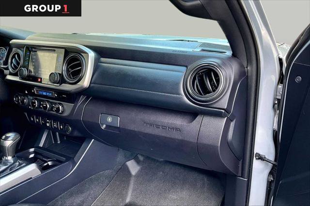 Certified 2018 Toyota Tacoma Limited AWD/4WD image 19