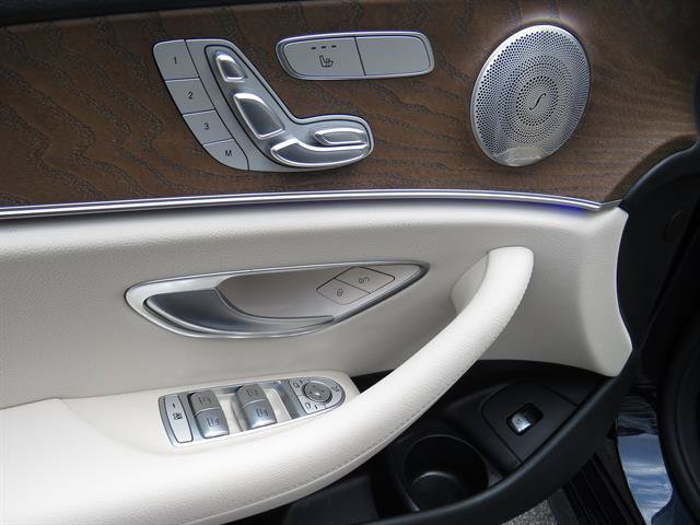 Used 2022 Mercedes-Benz E 350 4MATIC Sedan image 9