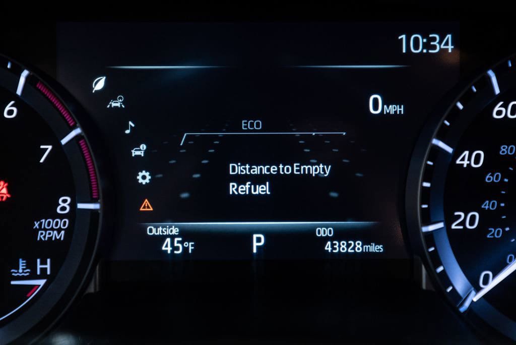 Used 2023 Toyota Highlander LE FWD image 18