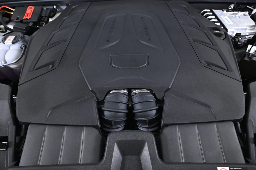 Certified 2025 Porsche Cayenne GTS image 26