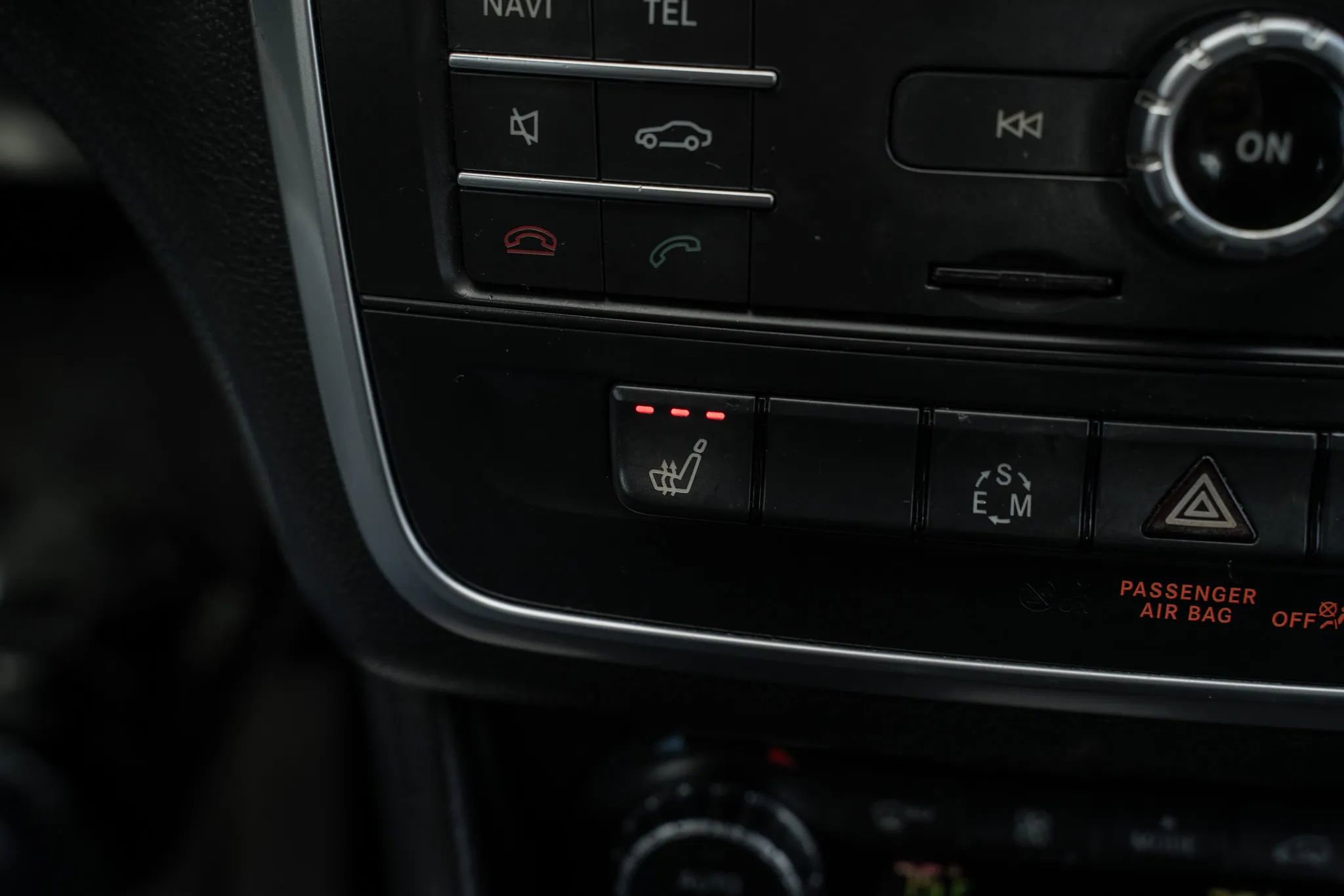 Used 2015 Mercedes-Benz CLA 250 4MATIC image 22