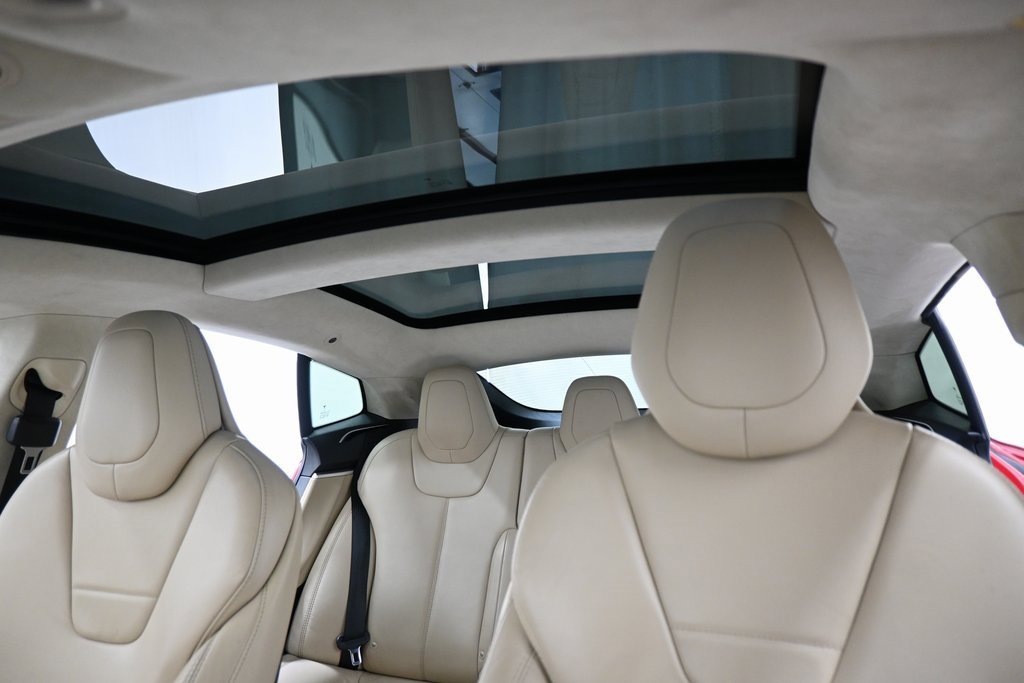 Used 2017 Tesla Model S 90D image 30