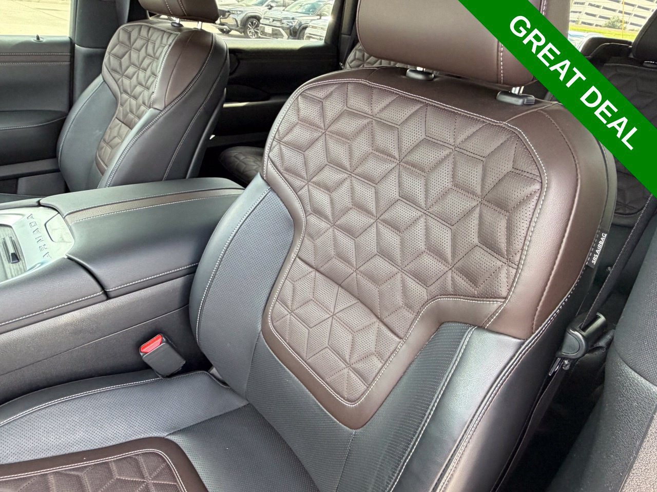 Used 2025 Nissan Armada Platinum w/ Convenience Package RWD image 38