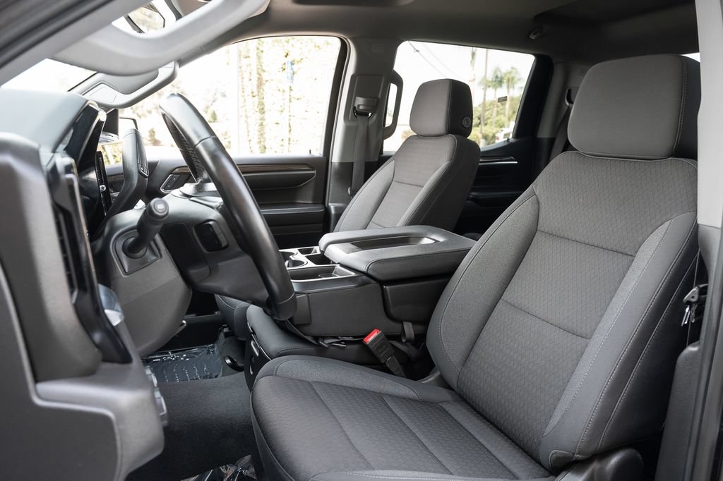 Used 2024 Chevrolet Silverado 1500 LT AWD/4WD image 22