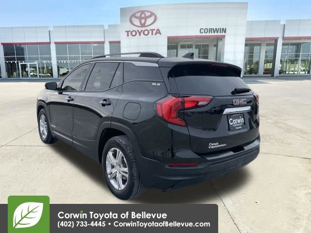 Used 2020 GMC Terrain SLE w/ Driver Convenience Package image 3