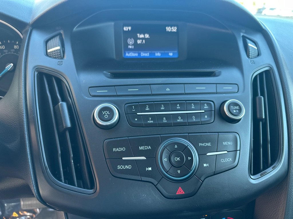 Used 2016 Ford Focus SE image 20