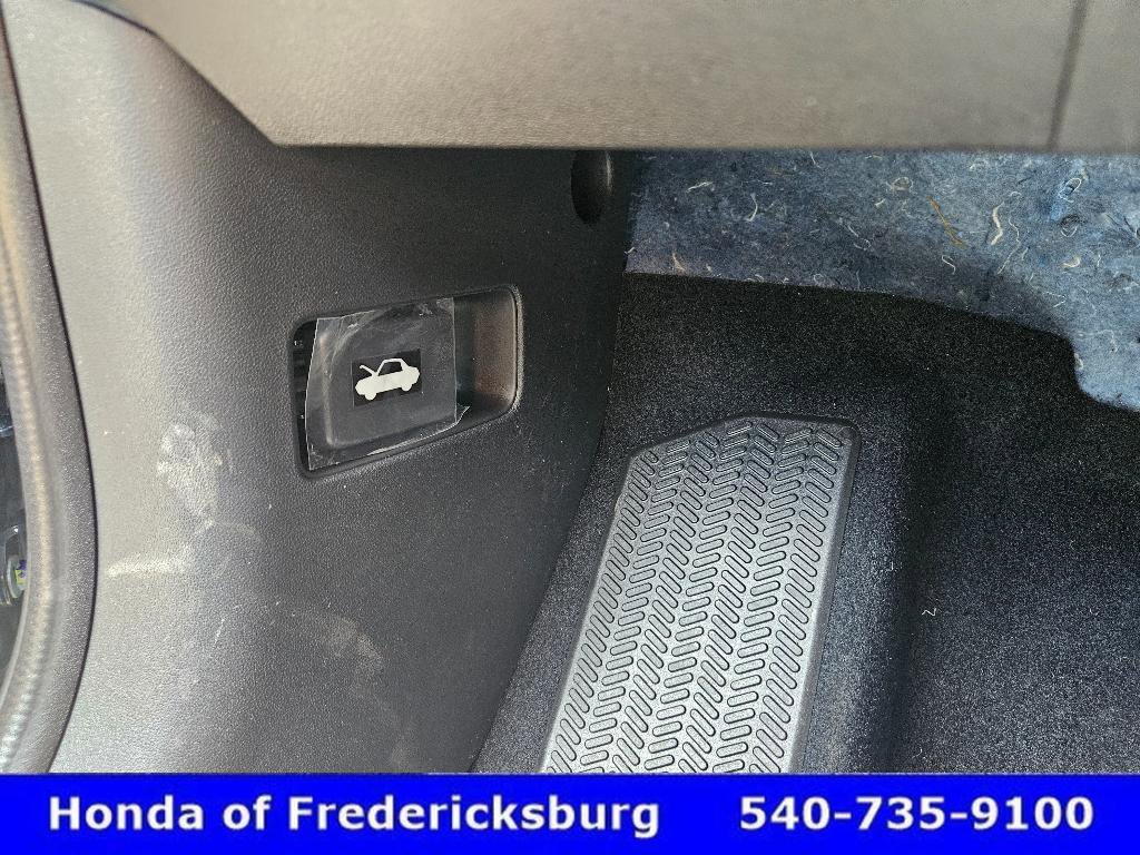 Certified 2026 Honda HR-V LX image 31