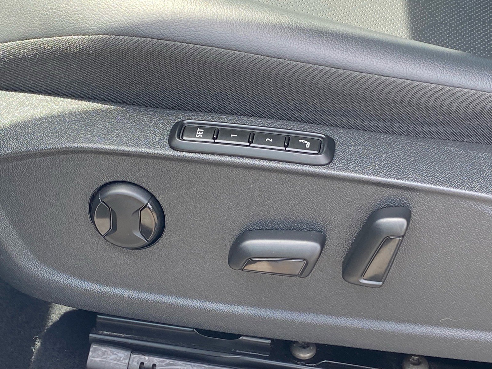 Certified 2022 Volkswagen ID.4 Pro S RWD image 12