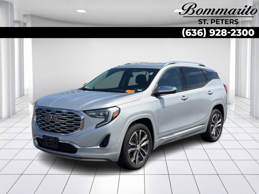 Used 2018 GMC Terrain Denali w/ Comfort Package FWD image 1