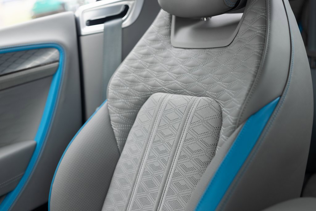 Used 2025 Bentley Continental GT Speed image 38