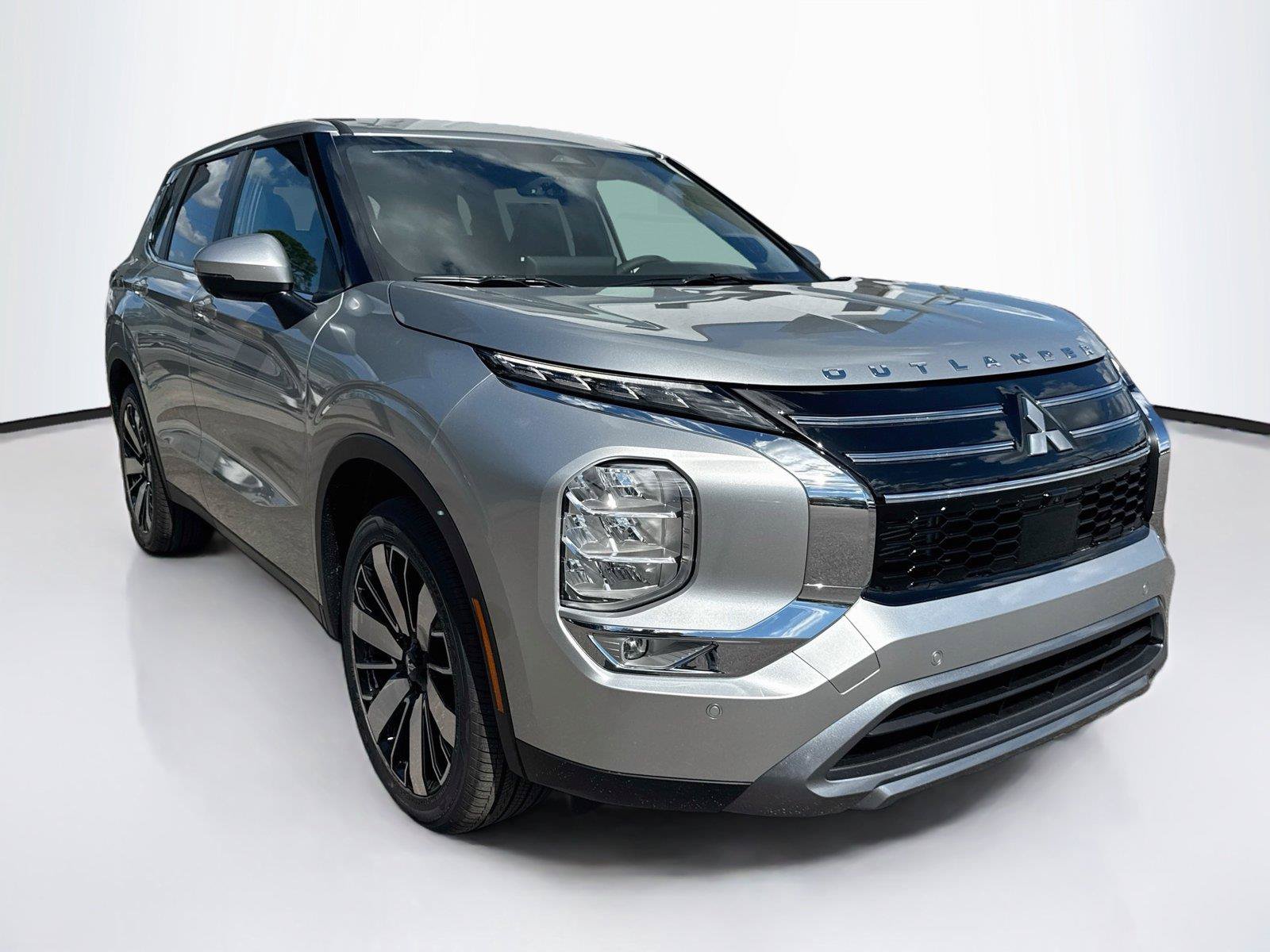 New 2026 Mitsubishi Outlander SE FWD image 7