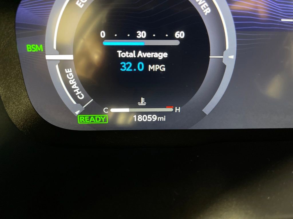 Used 2024 Toyota RAV4 XSE w/ Advanced Technology Package image 19