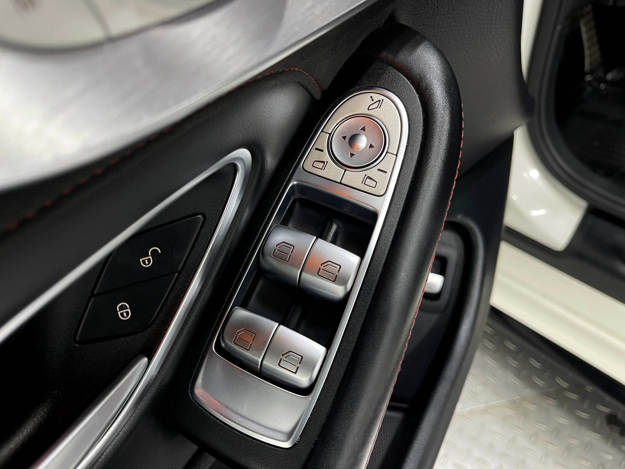 Used 2018 Mercedes-Benz C 63 AMG Cabriolet image 15