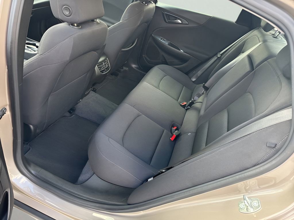 Used 2024 Chevrolet Malibu LT image 9