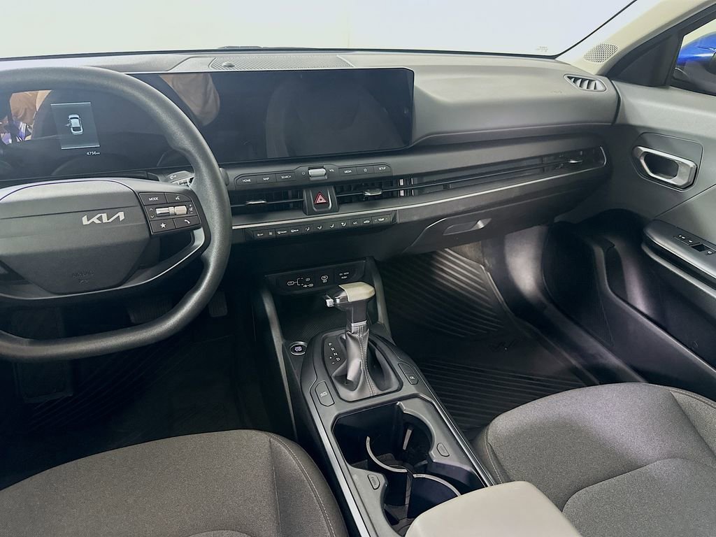 Used 2025 Kia K4 LXS image 19