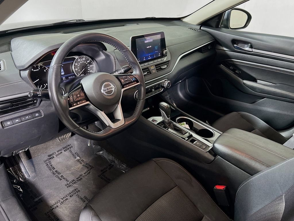 Used 2022 Nissan Altima 2.5 SV w/ SV Premium Package image 10