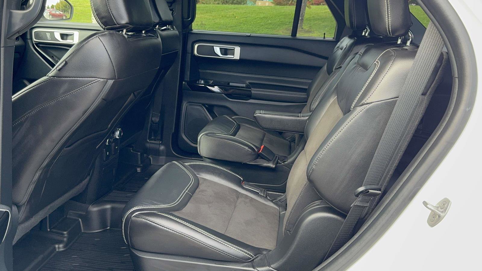 Certified 2022 Ford Explorer ST w/ ST Street Pack image 13