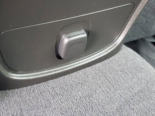 Used 2017 Buick LaCrosse Essence w/ Sun and Shade Package FWD image 10