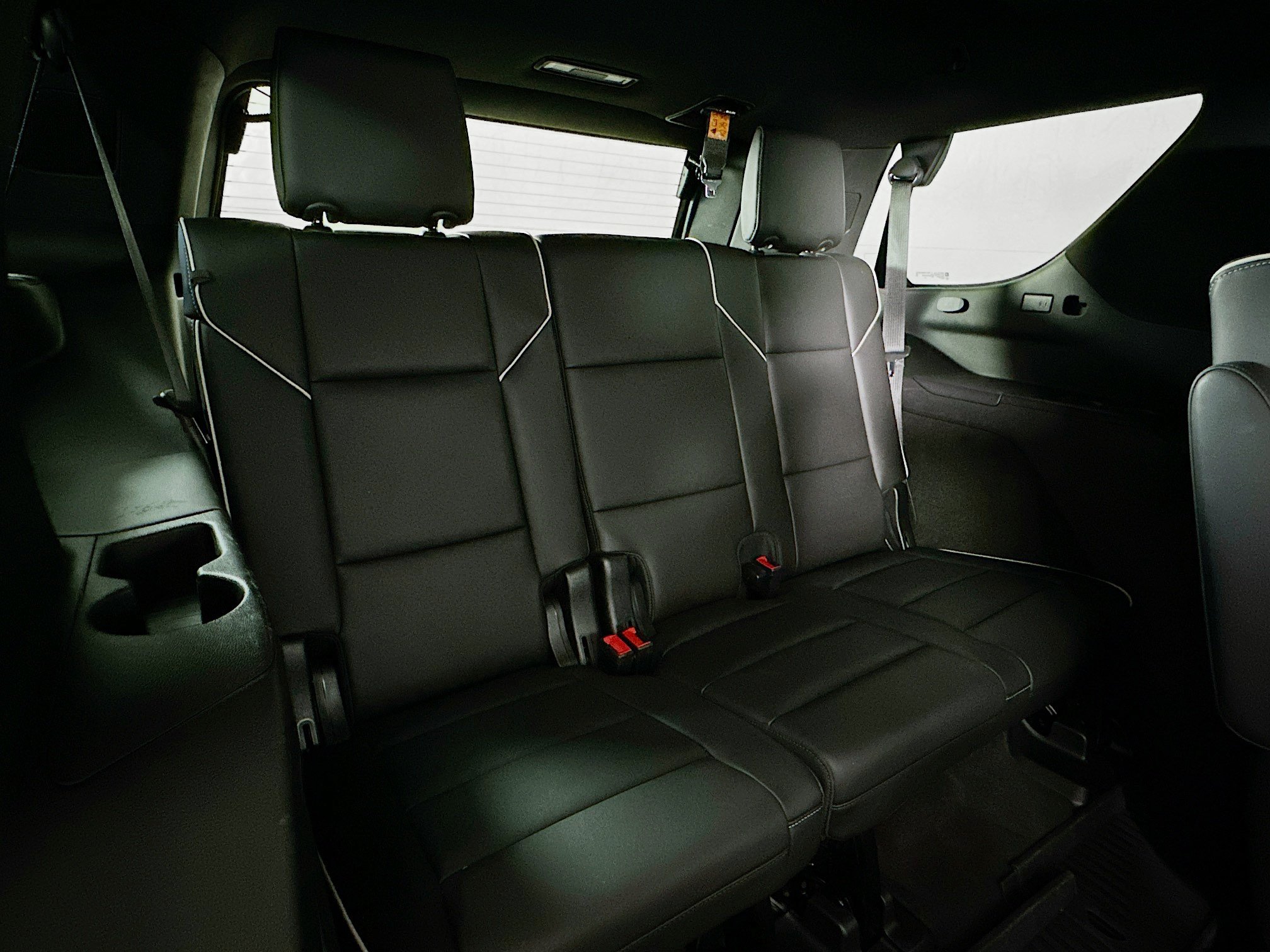 Used 2023 Cadillac Escalade Premium Luxury w/ Performance Package AWD/4WD image 28