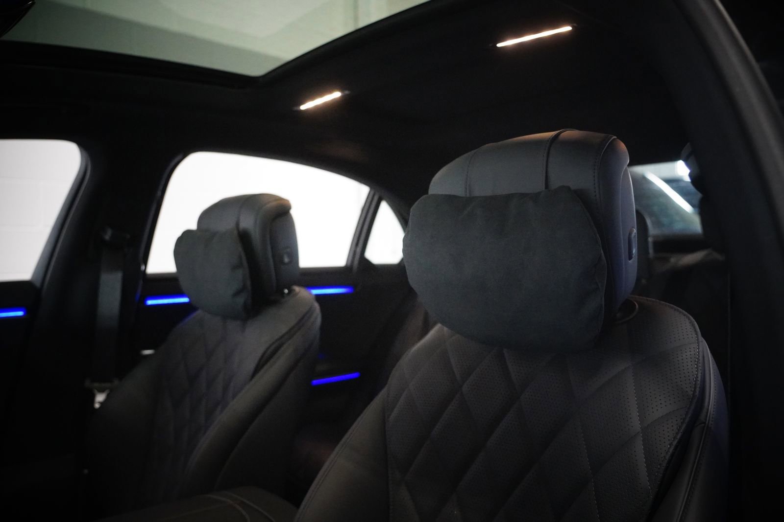 New 2026 Mercedes-Benz S 580e 4MATIC Sedan image 15