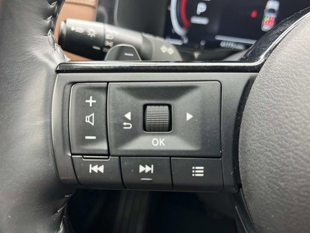 Certified 2024 Nissan Pathfinder Platinum w/ Cargo Package FWD image 34