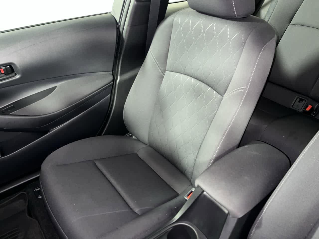 Used 2024 Toyota Corolla LE FWD image 25