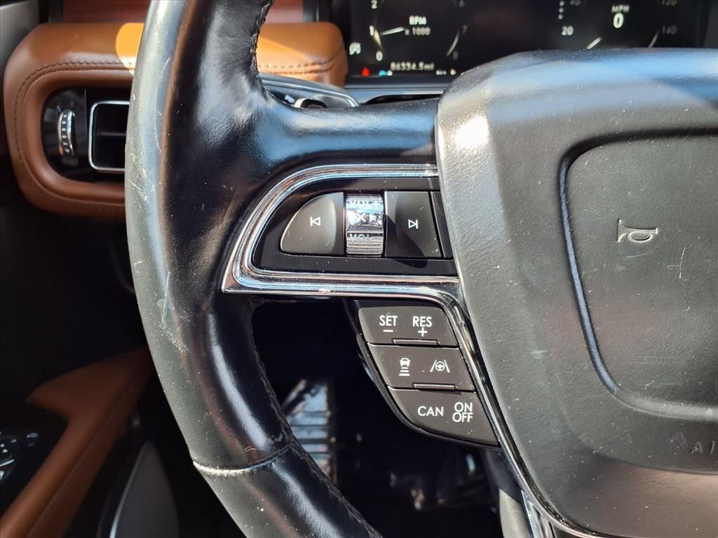Used 2022 Lincoln Nautilus Reserve w/ Equipment Group 202A AWD/4WD image 17