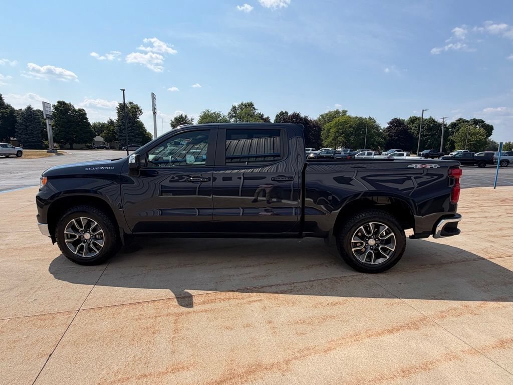 Certified 2024 Chevrolet Silverado 1500 LT AWD/4WD image 6