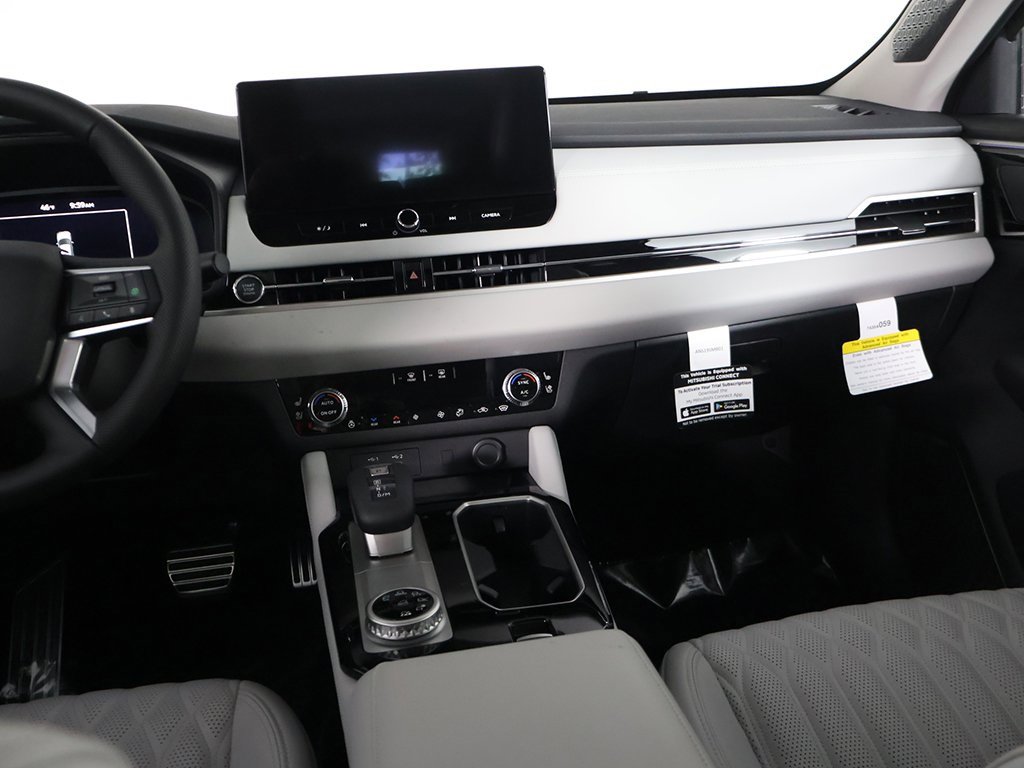 New 2025 Mitsubishi Outlander SEL image 40