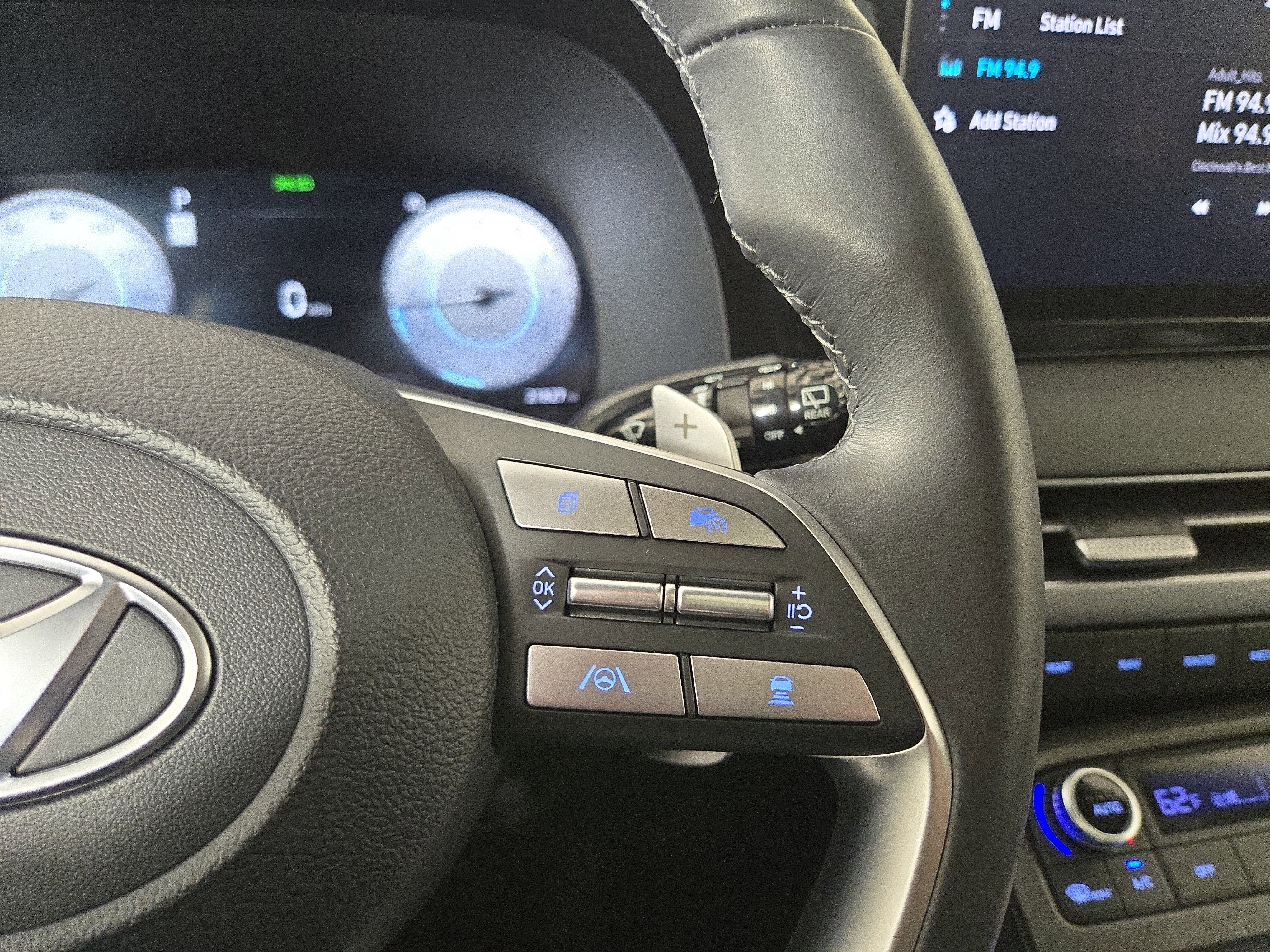 Used 2023 Hyundai Palisade Limited image 17