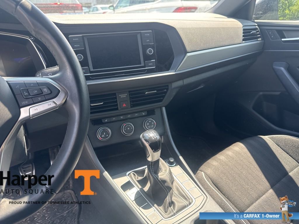 Used 2024 Volkswagen Jetta Sport image 16