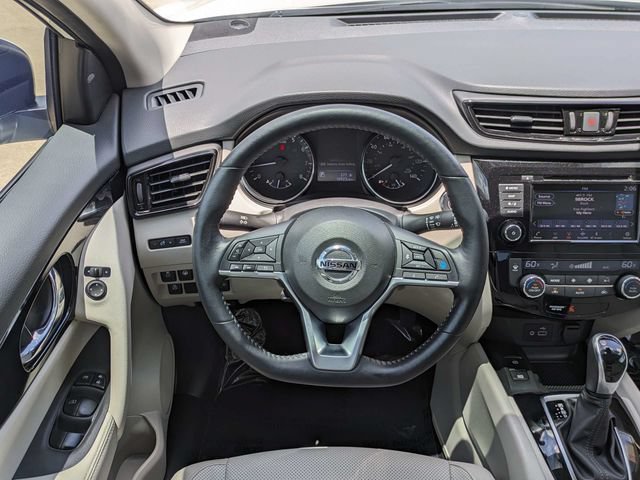 Used 2022 Nissan Rogue Sport SL FWD image 17