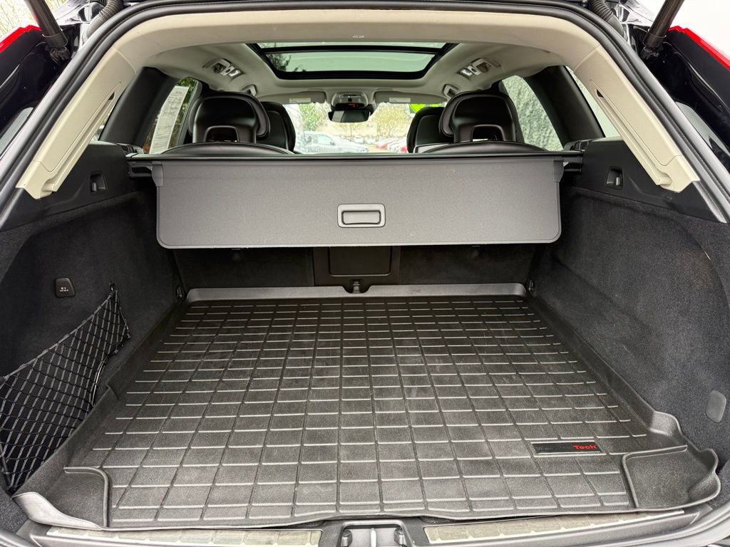 Used 2019 Volvo XC60 T5 Momentum image 10