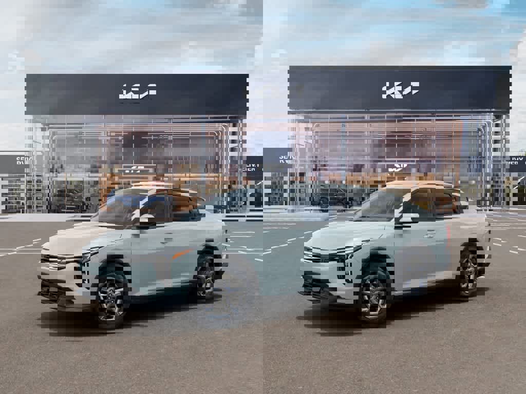 New 2026 Kia K4 LXS FWD image 3