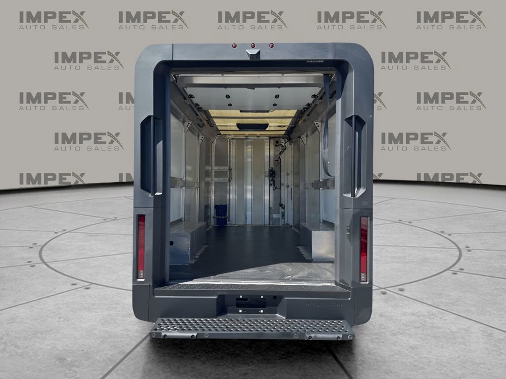 Used 2024 Chevrolet Brightdrop 600 w/ Commercial Equipment Package image 24