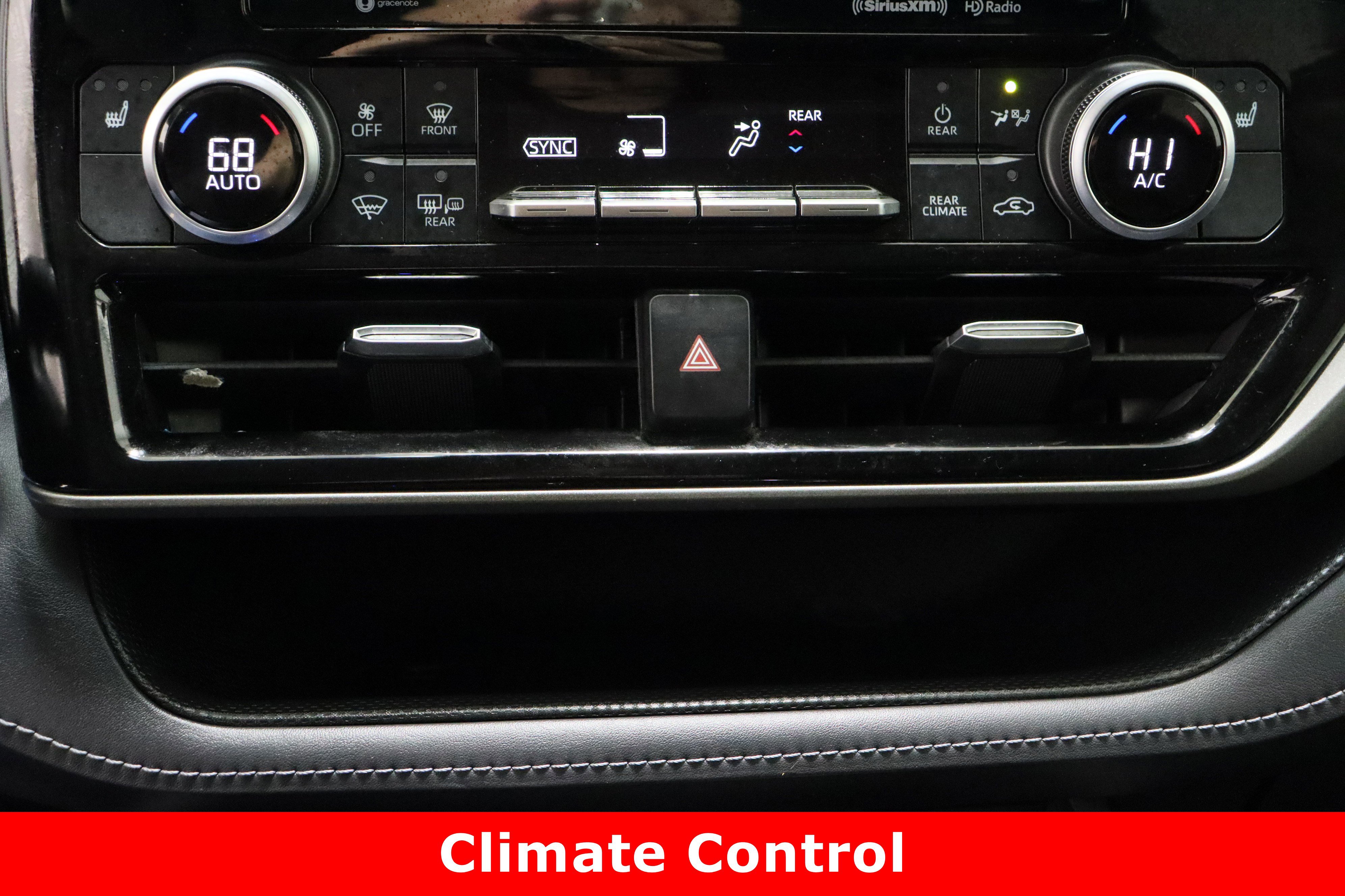 Used 2020 Toyota Highlander XLE image 20