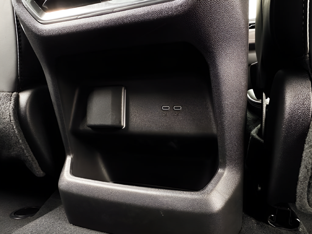 Used 2025 GMC Sierra EV Denali AWD/4WD image 22