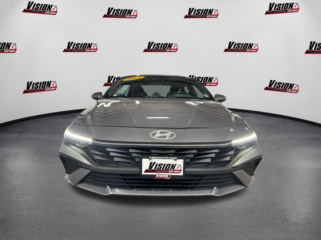 Certified 2024 Hyundai Elantra SEL video 2