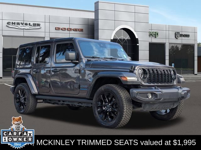 Used 2025 Jeep Wrangler Unlimited Sahara w/ Safety Group image 1