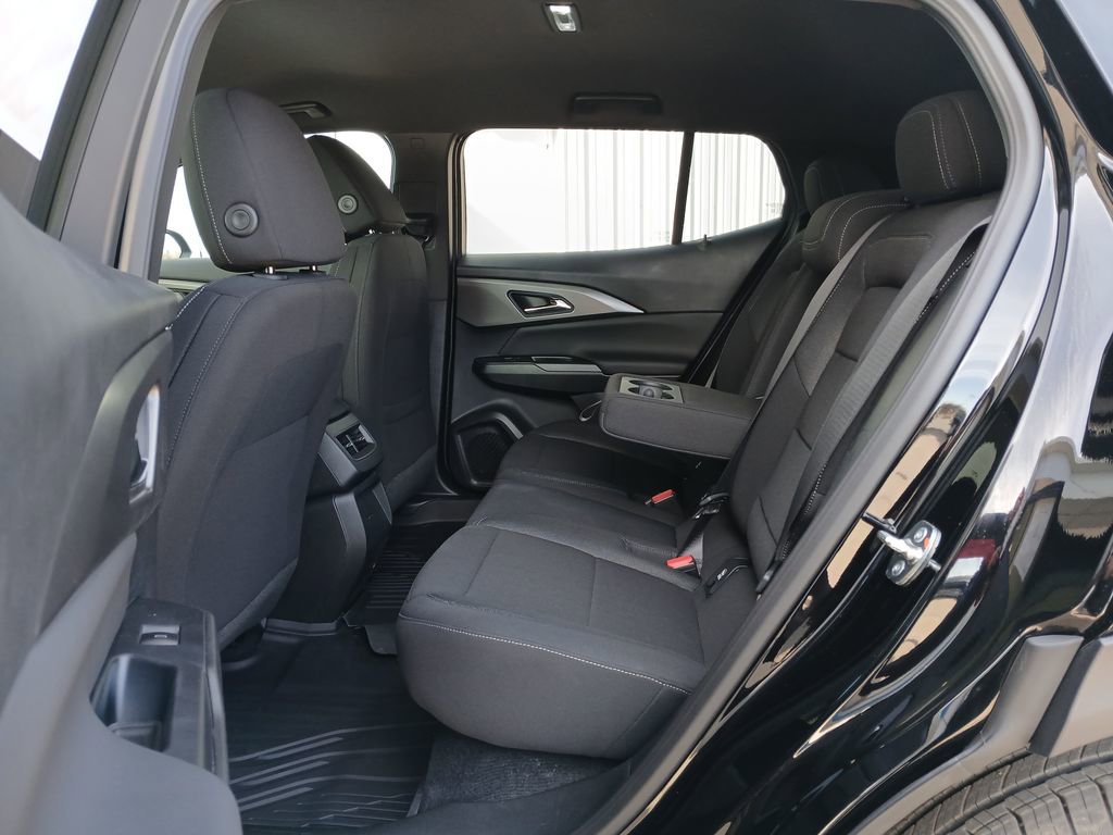 New 2026 Chevrolet Equinox EV LT image 25