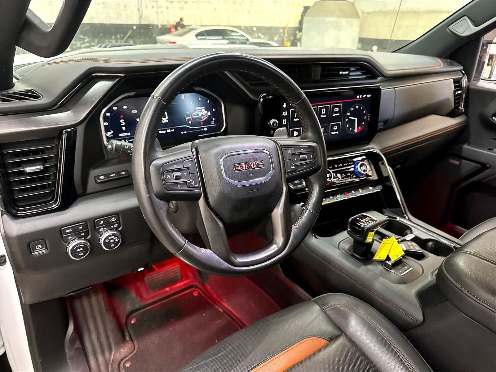 Used 2023 GMC Sierra 1500 AT4 w/ AT4 Premium Package AWD/4WD image 17