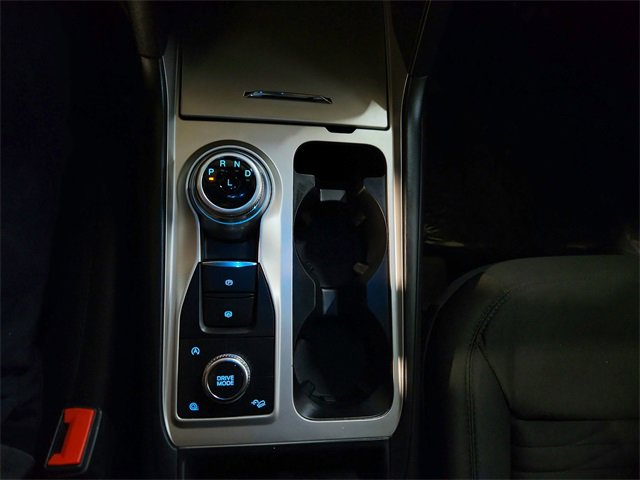 Used 2021 Ford Explorer XLT image 14