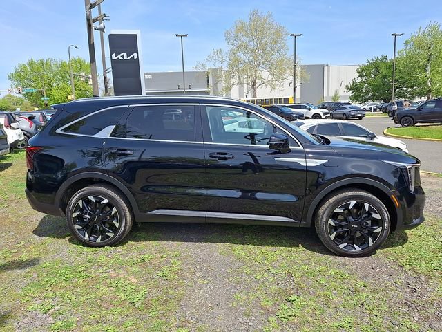 Certified 2026 Kia Sorento EX AWD/4WD image 7