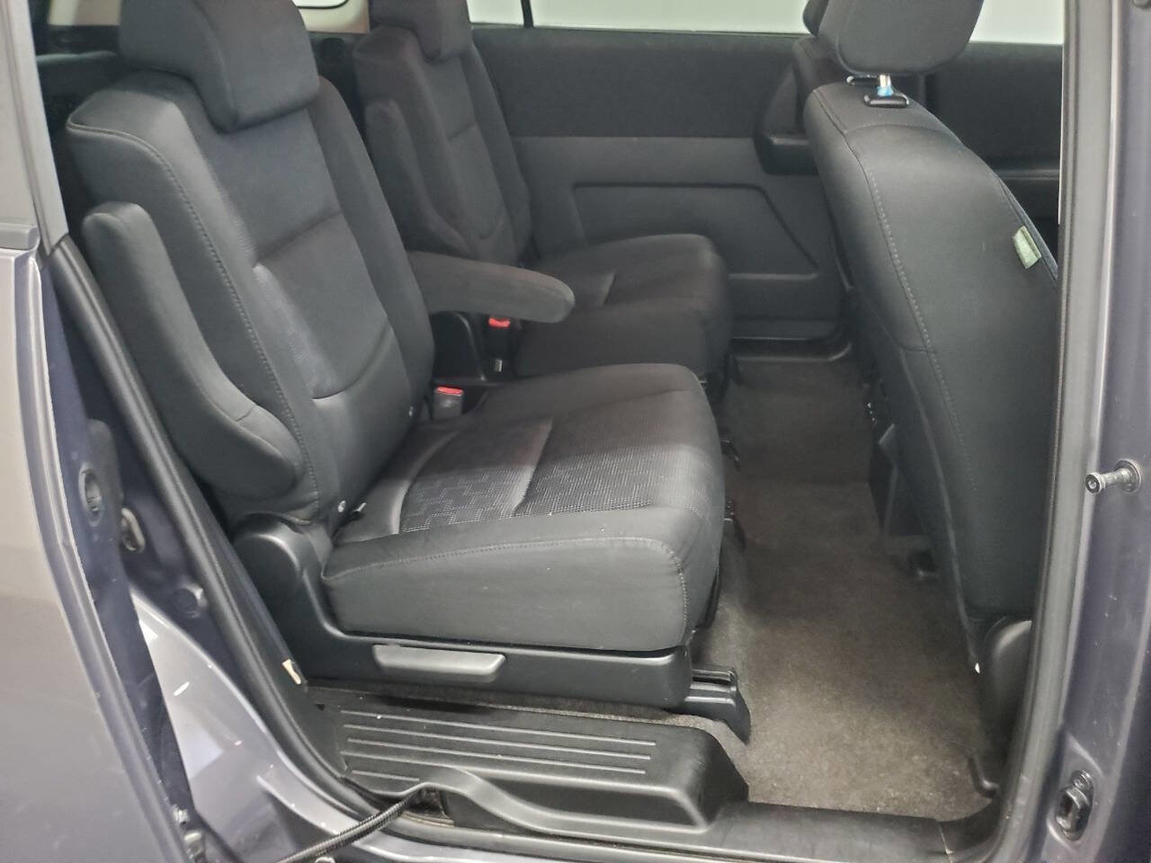 Used 2010 MAZDA MAZDA5 Sport image 16