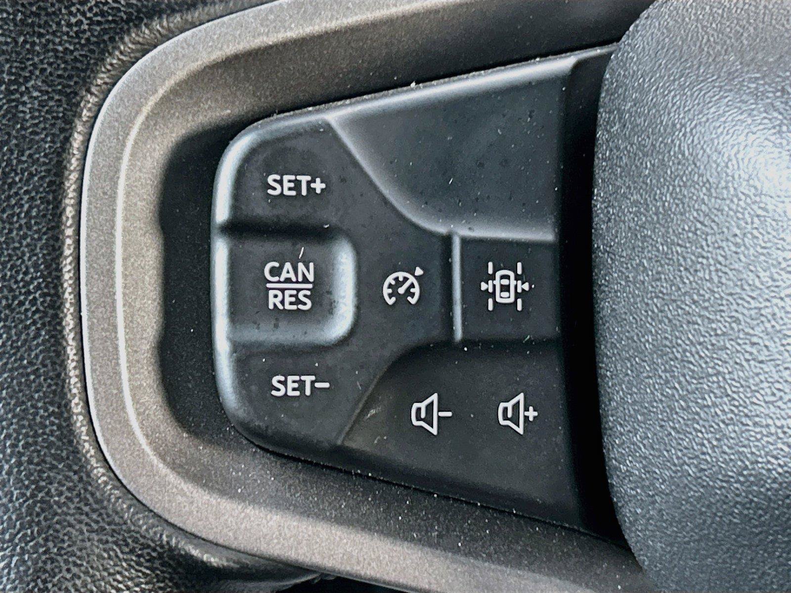 Used 2025 Ford Bronco Badlands w/ Sasquatch Package AWD/4WD image 36