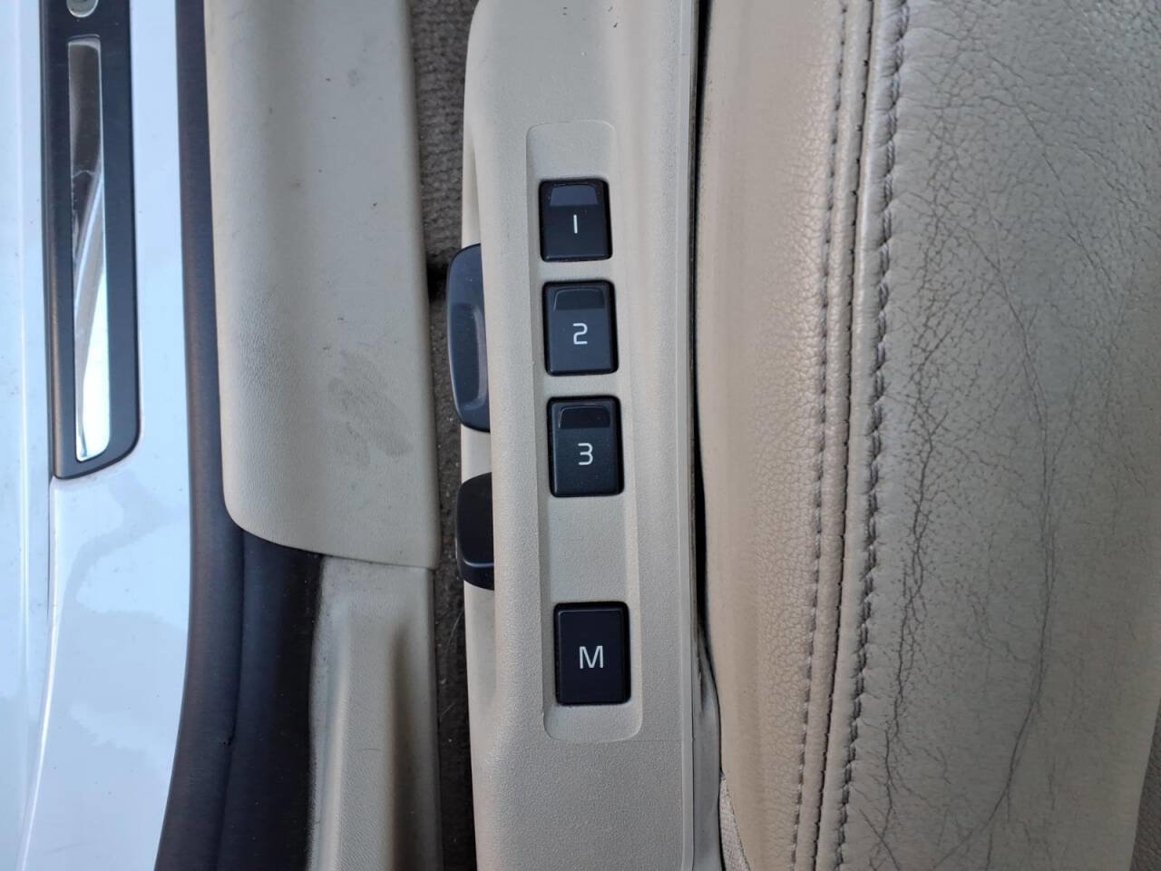 Used 2015 Volvo S60 T5 Premier image 16