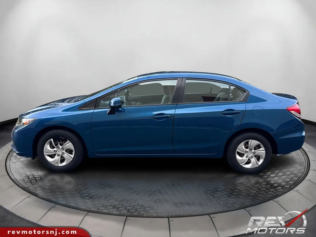 Used 2013 Honda Civic LX image 2