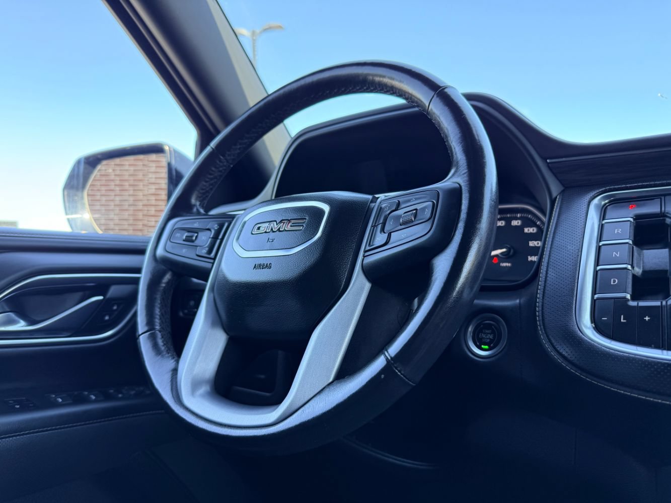 Used 2021 GMC Yukon SLT w/ Rear Media and Nav Package AWD/4WD image 10